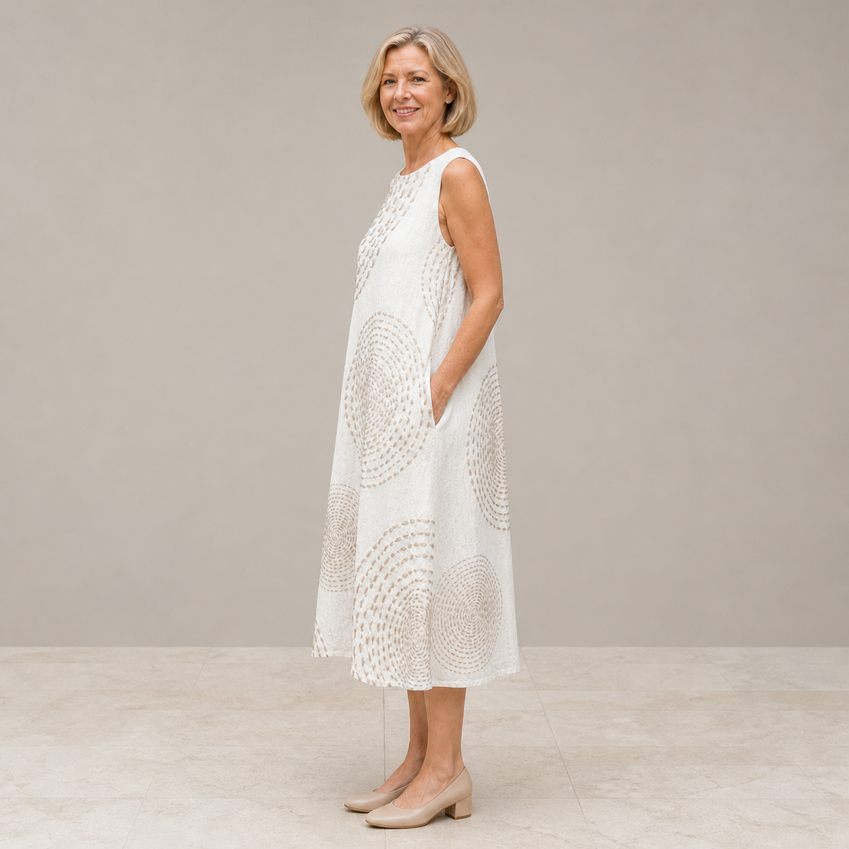 LUNA — RETRO CASUAL DRESS additional front-view styling and garment-detail image