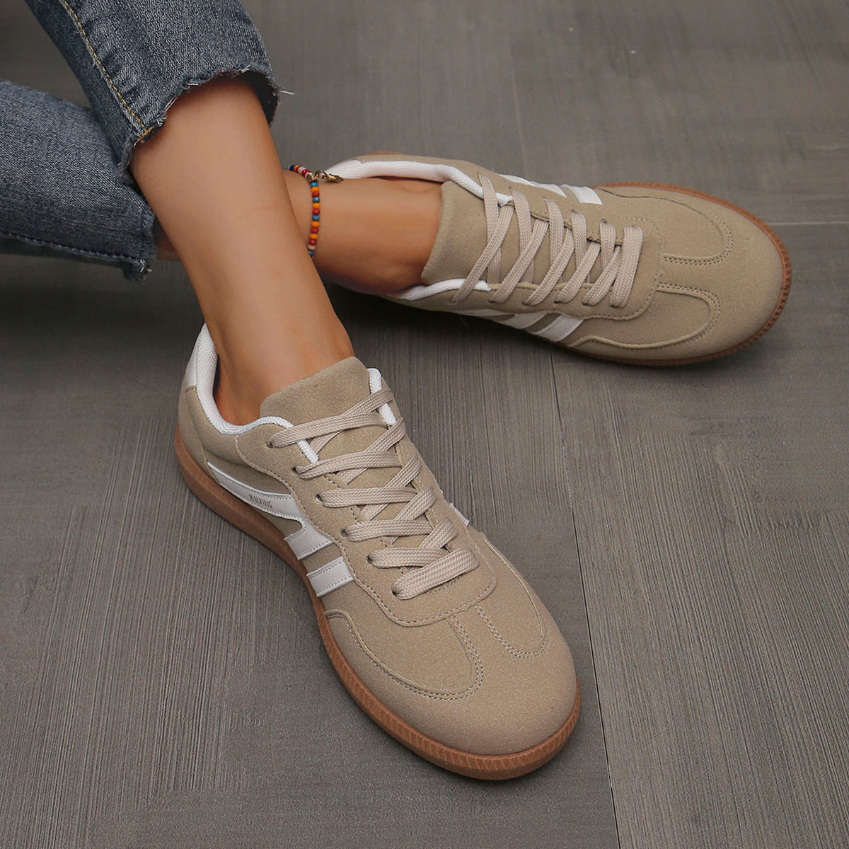 Deliza | Ergonomic Orthopaedic Trainers