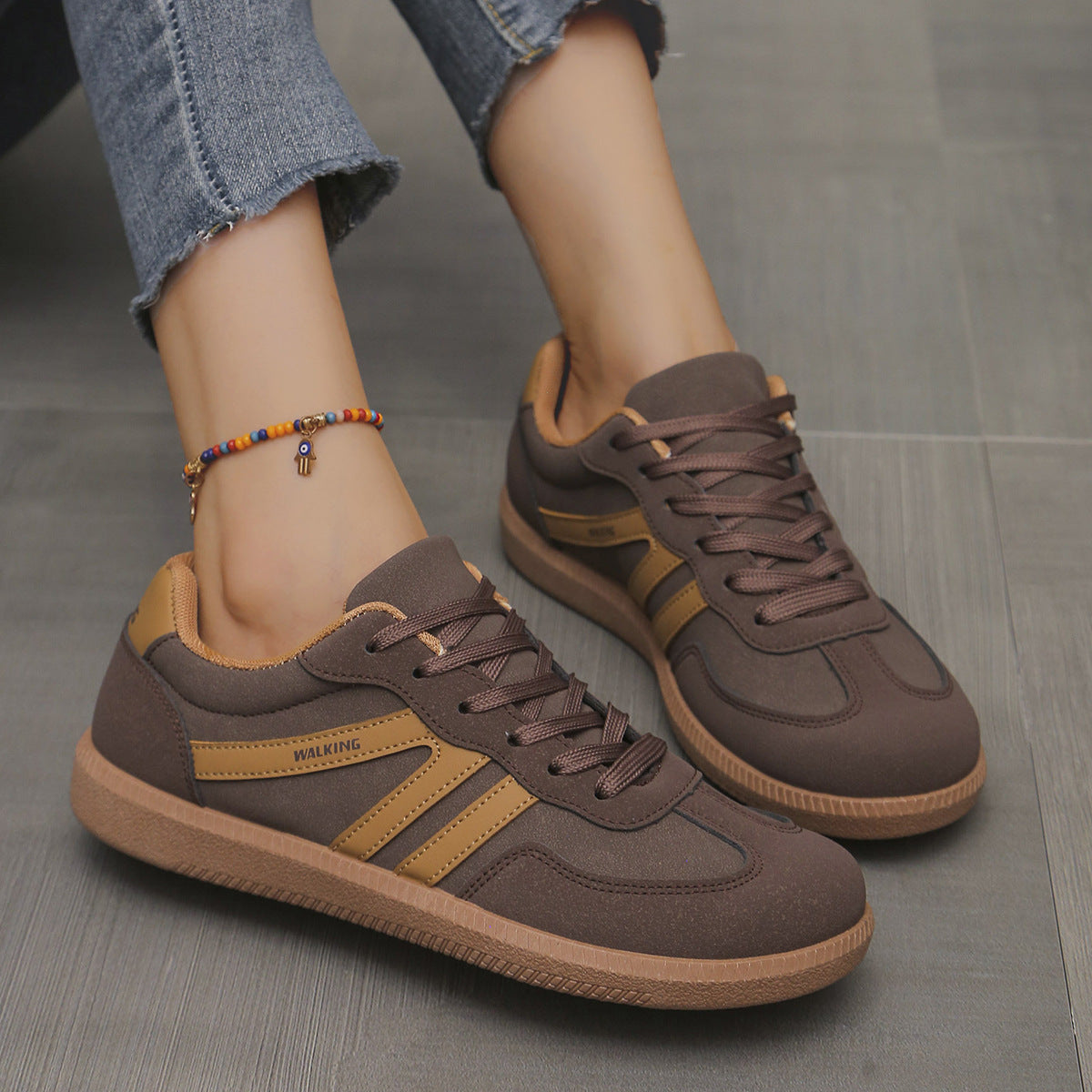 Deliza | Ergonomic Orthopaedic Trainers