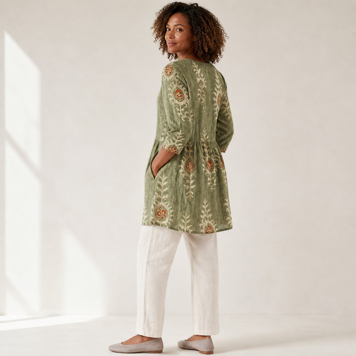 Elise | Long Blouse with V-Neck, Green — rear side view