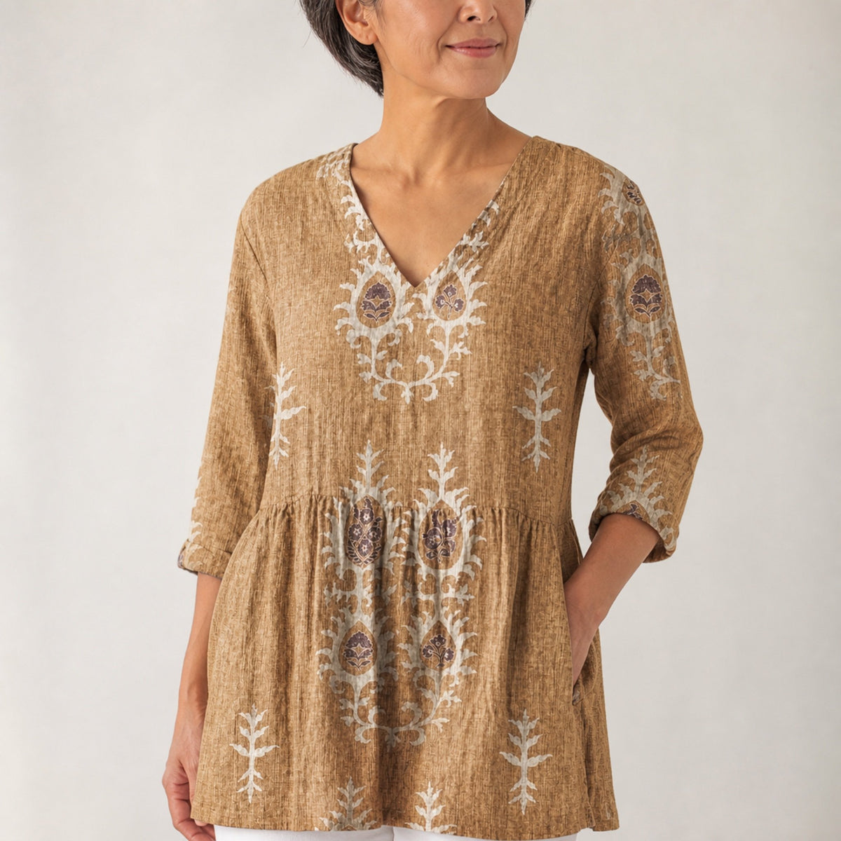 Elise | Long Blouse with V-Neck, Yellow — neckline and pocket detail