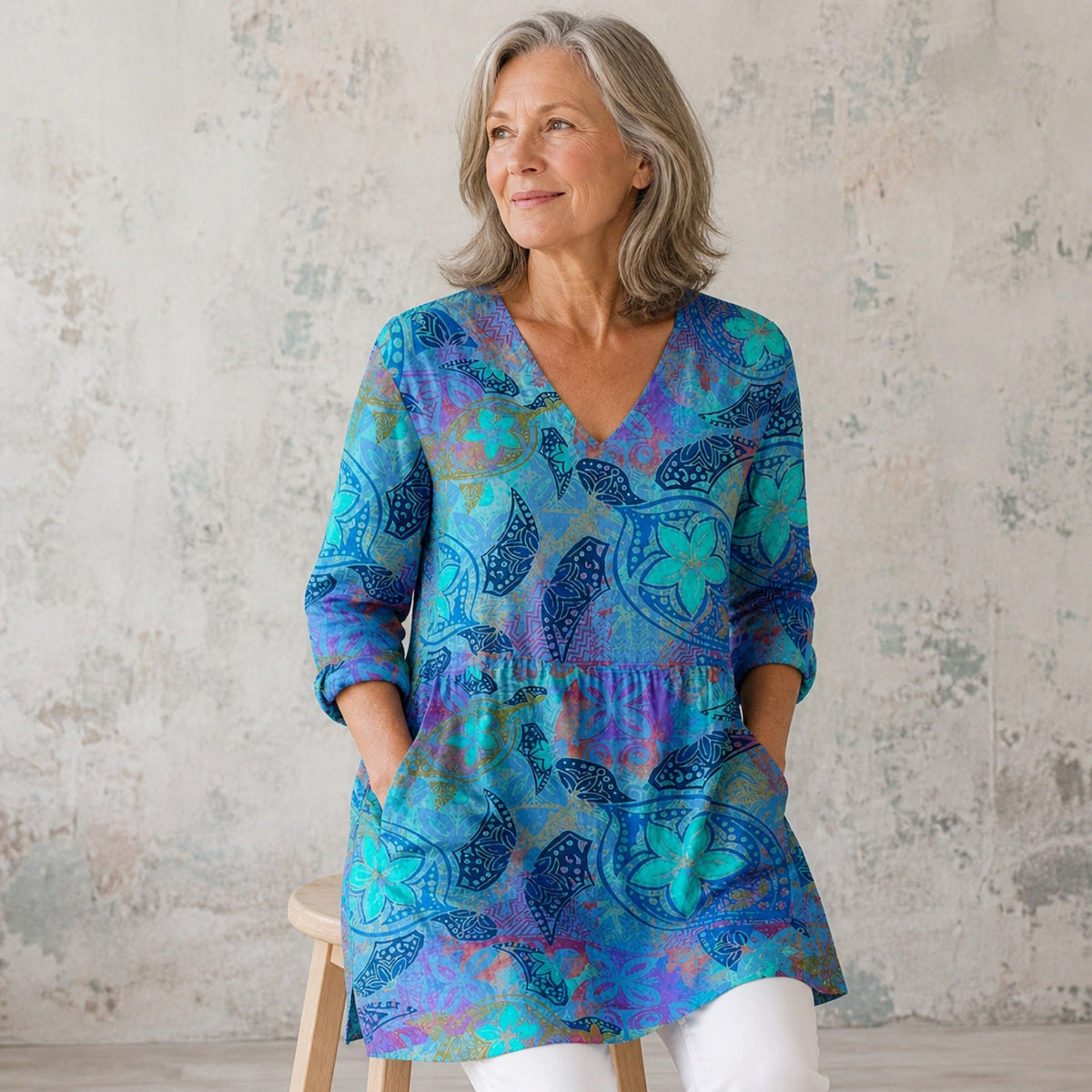 Juliette | Long Blouse with V-Neck, Blue — seated