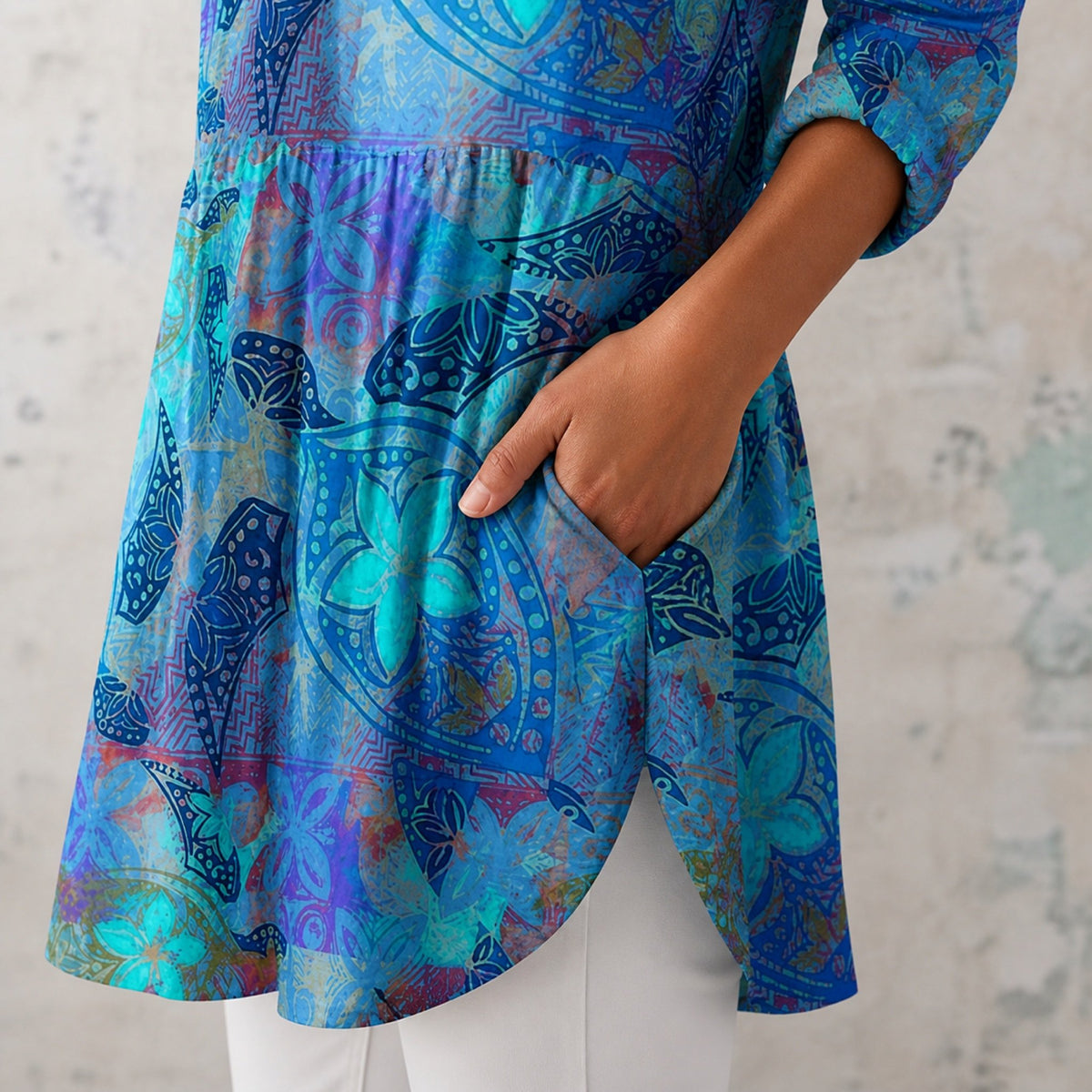 Juliette | Long Blouse with V-Neck, Blue — pocket hem detail
